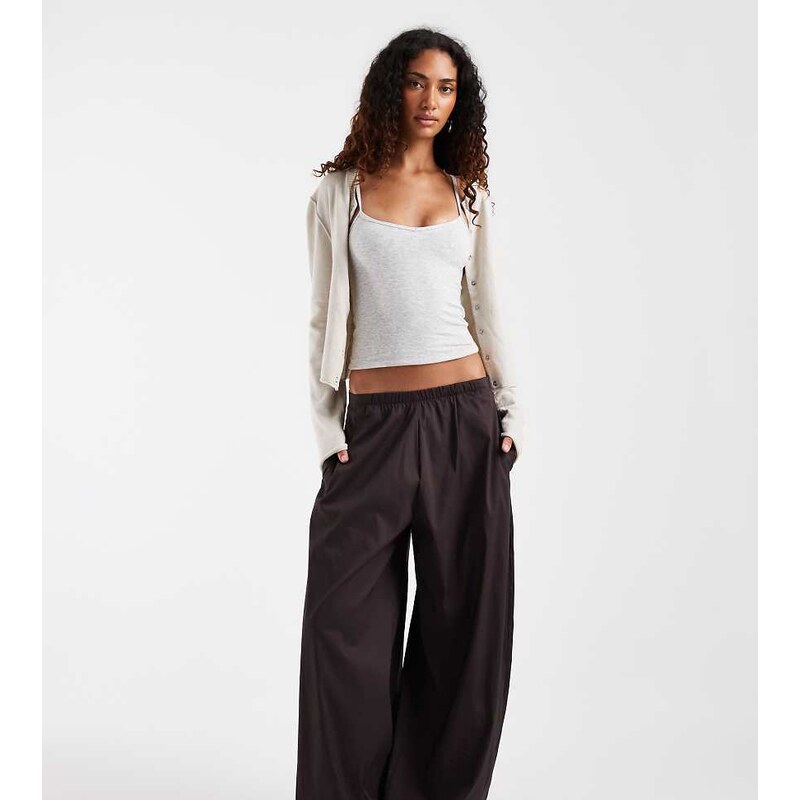 Vero Moda Tall poplin wide balloon trousers in chocolate-Brown