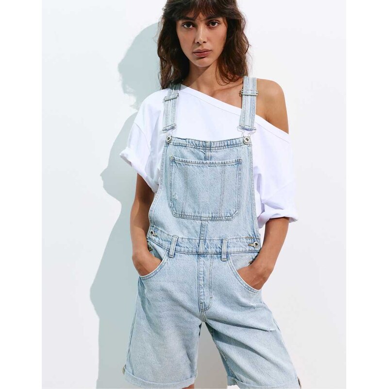 Pull&Bear Short denim dungarees in pale blue