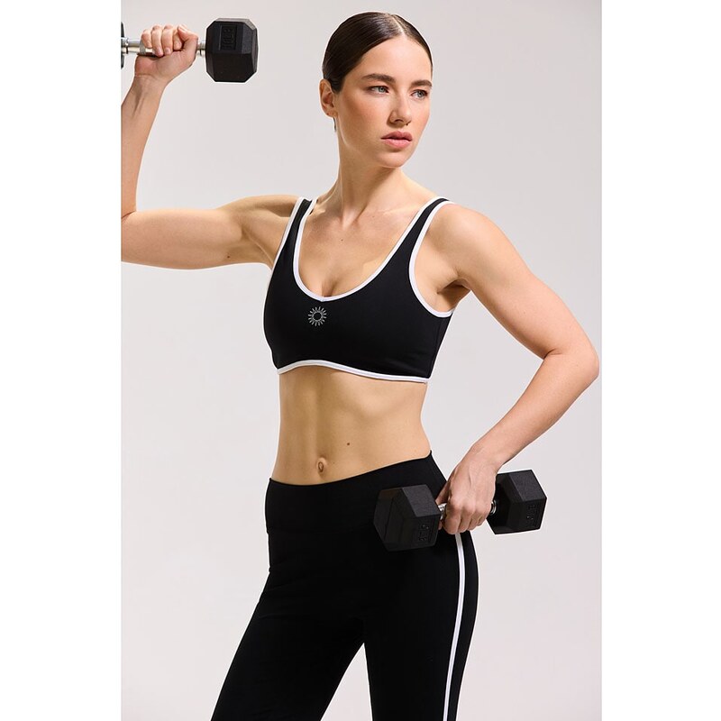 Sportovní podprsenka Onamaste Schwarz 415676