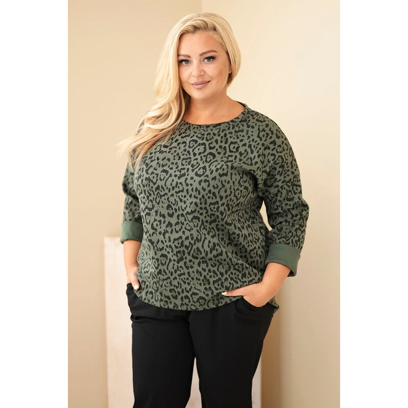 K-Fashion Dámská halenka Plus Size s leopardím vzorem a delším