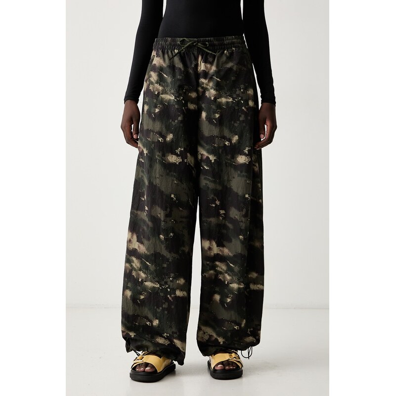 adidas Originals tepláky dámské Camouflage Adilenium