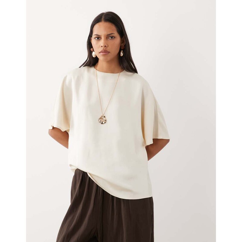 Pretty Lavish Breya satin boxy top in oyster-White