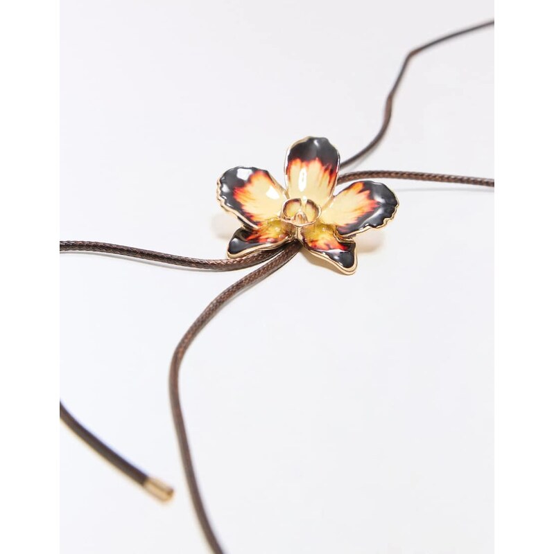 Bershka Adjustable flower cord necklace in yellow