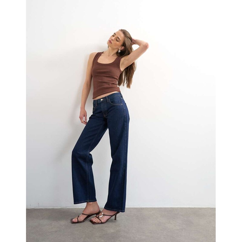 Topshop Ember low rise straight leg jeans in indigo rinse-Blue