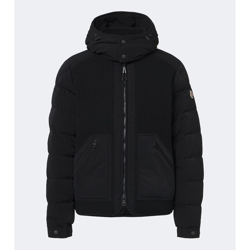 Prošívaná bunda Moncler Pelat v barvě černé s kapucí