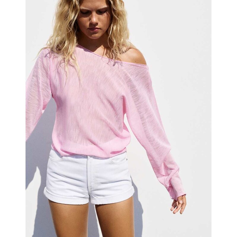Pull&Bear Asymmetric fine knit jumper in pink