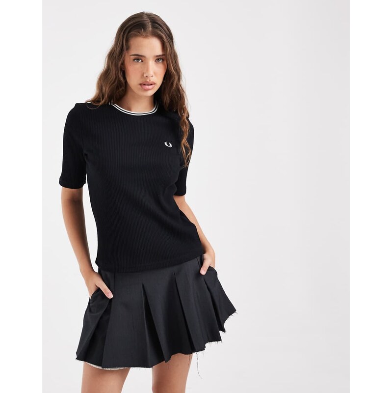 Fred Perry twin tipped ribbed t-shirt in black