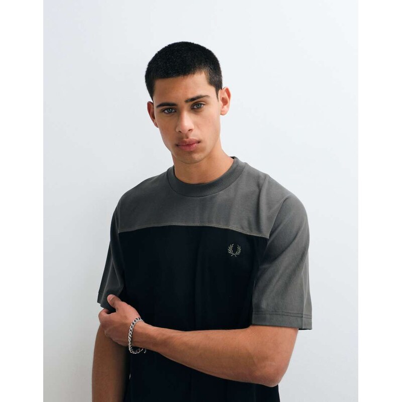 Fred Perry colour block t-shirt in black and khaki-Multi