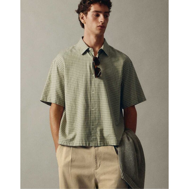 Pull&Bear Short sleeve check shirt in green/ecru-Multi