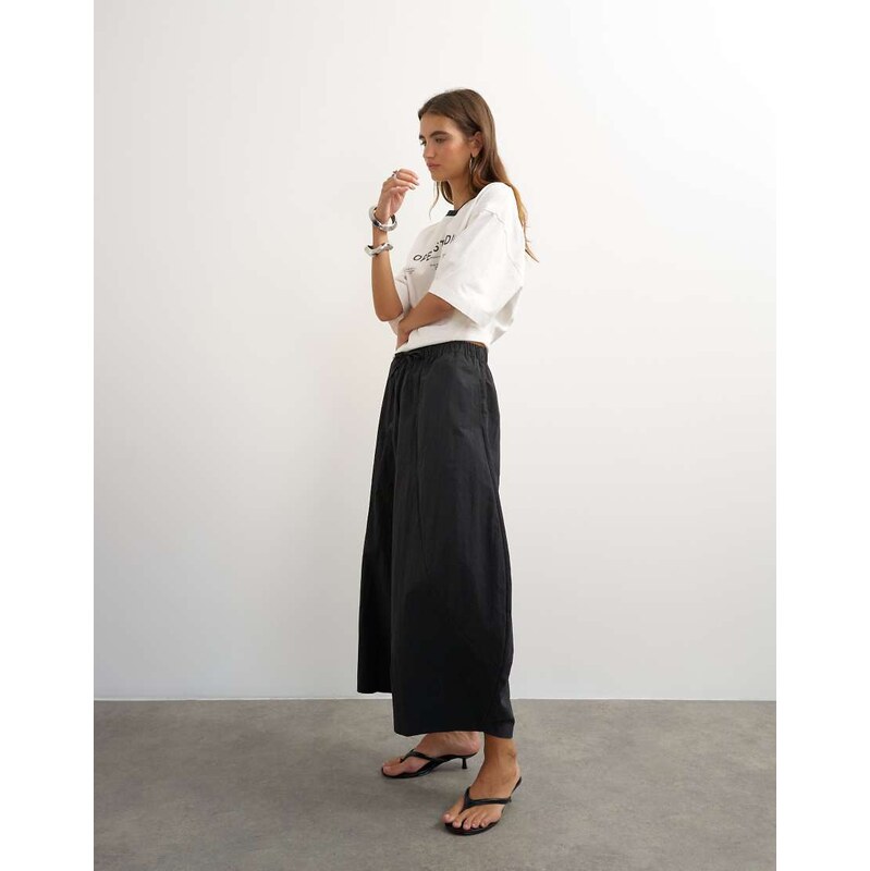 Topshop techy oversized ovoid mid length trouser in black
