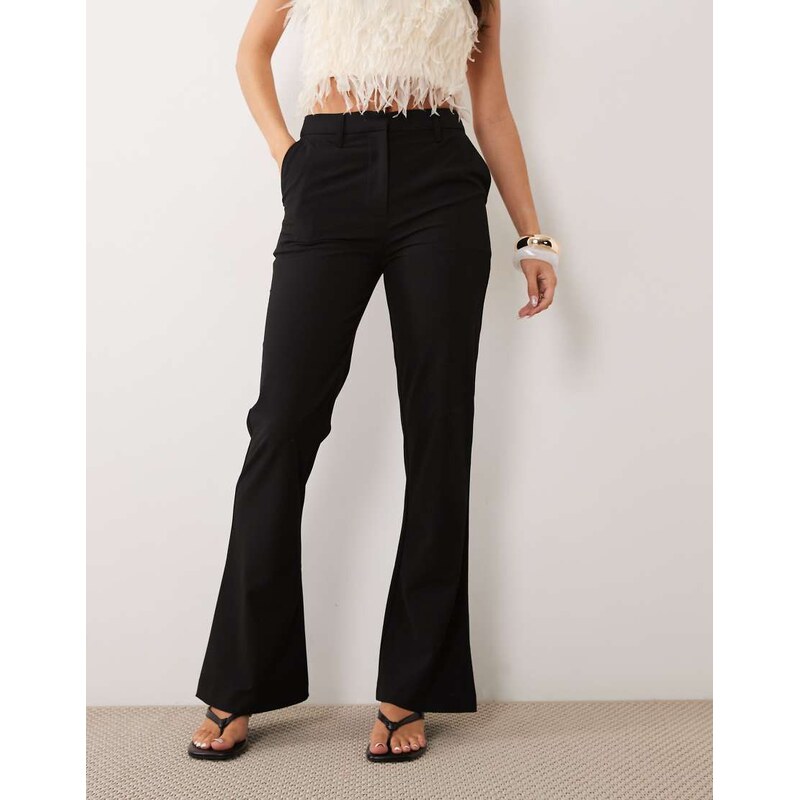 ASOS DESIGN tailored snatch flare in black