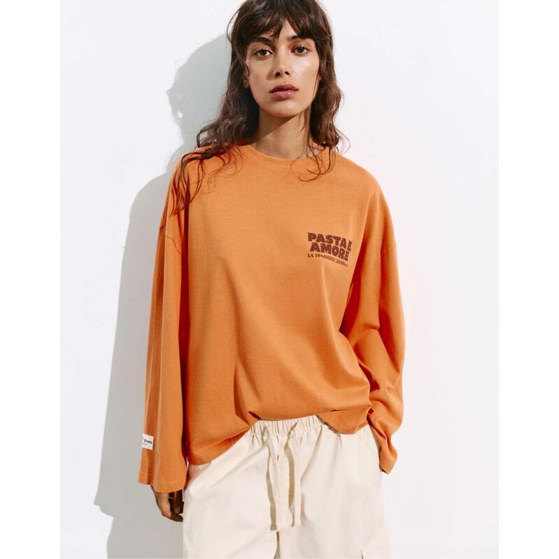 Pull&Bear Long sleeve graphic t-shirt in orange