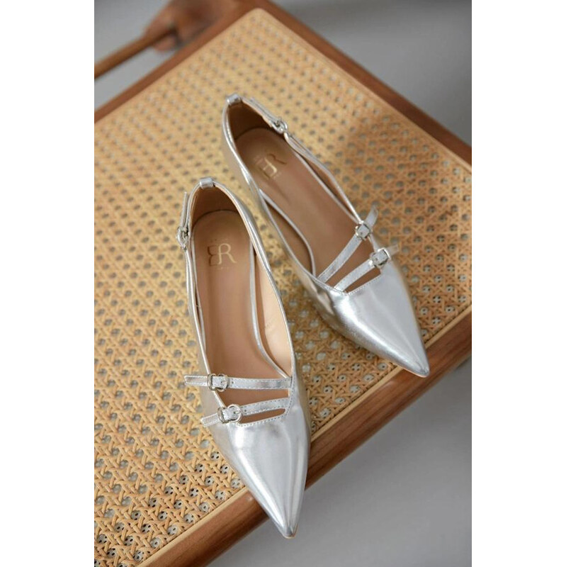 Lodičky na jehlách model 230707 Solea