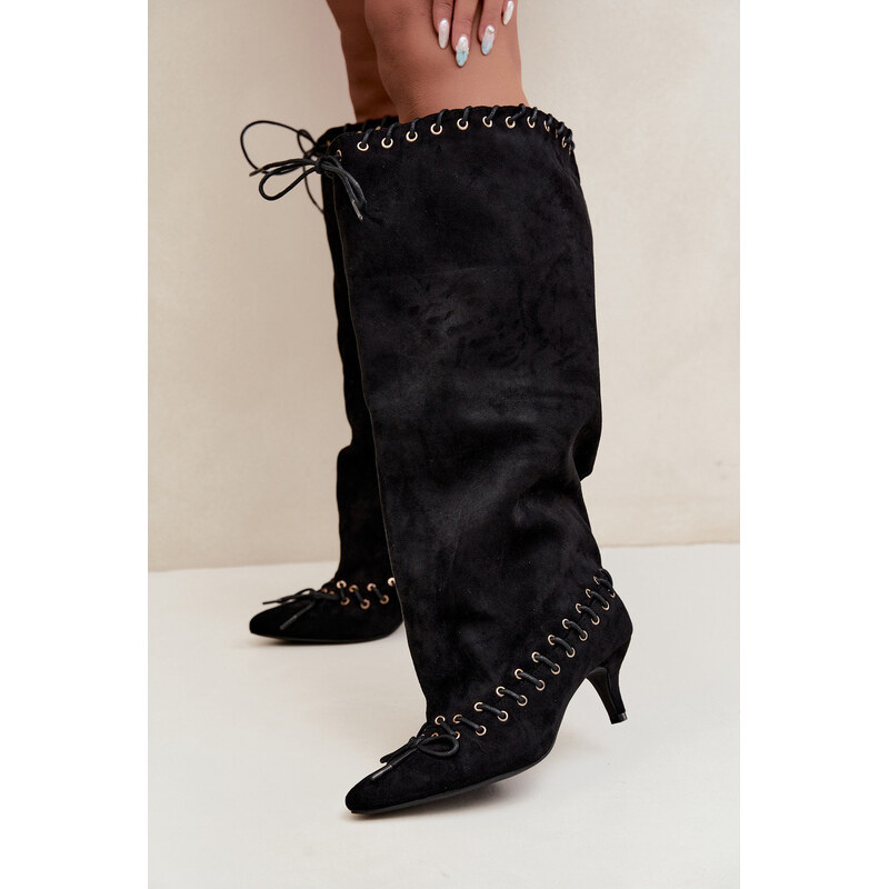Boto Černé kozačky s kitten heel z semiše s ozdobným šněrováním