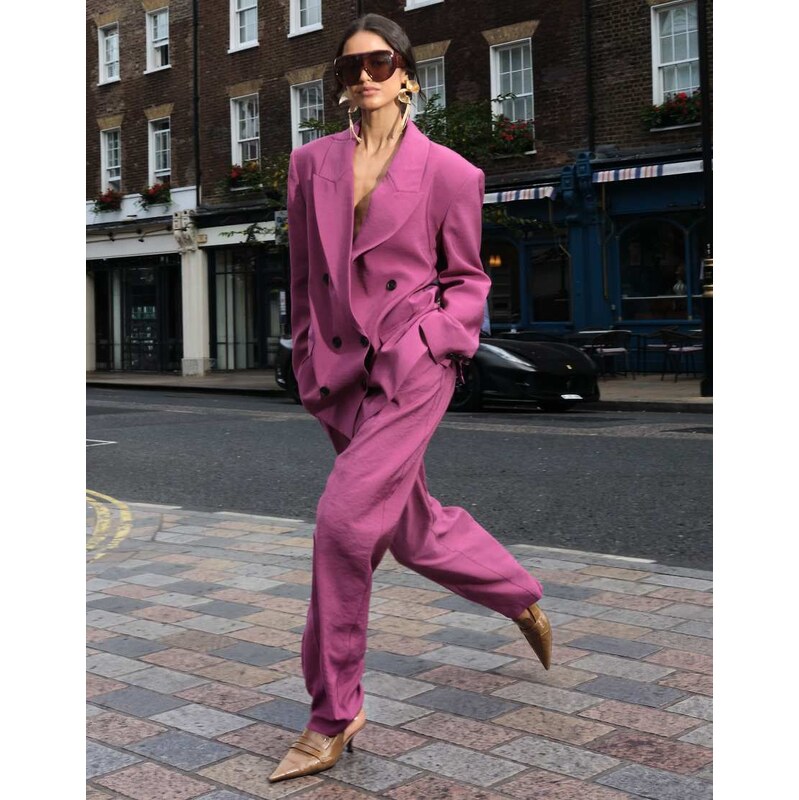 ASOS DESIGN Tailored tapered soft suit trouser in purple