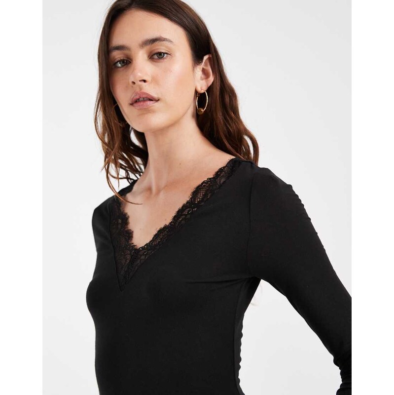 Vero Moda v-neck long sleeve t-shirt with lace trim in black