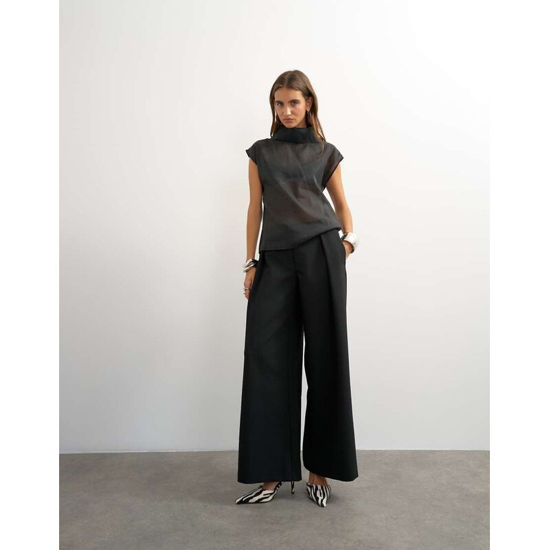 Topshop tailored pleat detail low rise wide leg trousers in