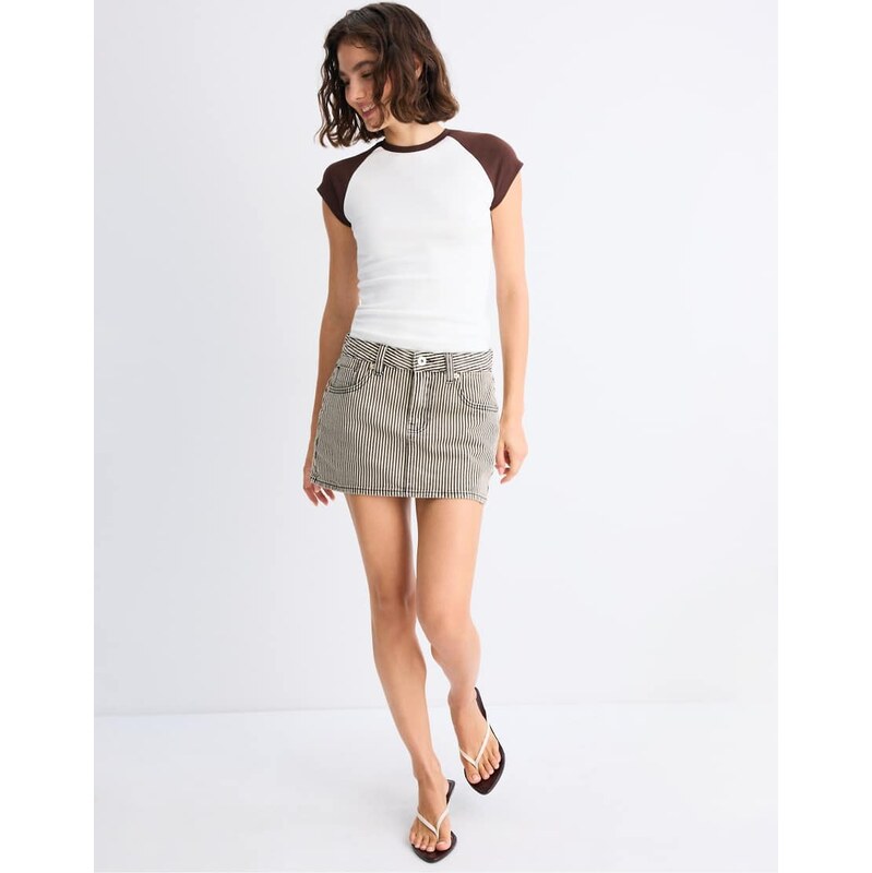 Stradivarius Short sleeve raglan t-shirt in ecru-White