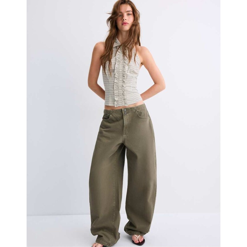 Stradivarius Checked halter top in khaki-Green
