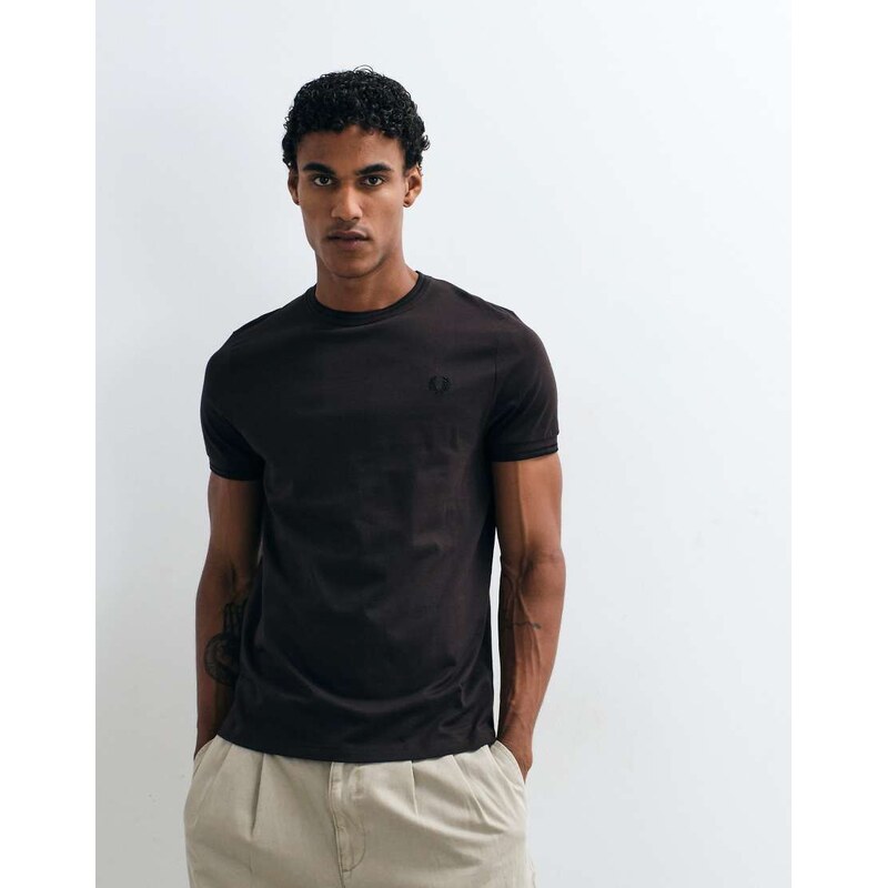 Fred Perry twin tipped t-shirt in dark brown