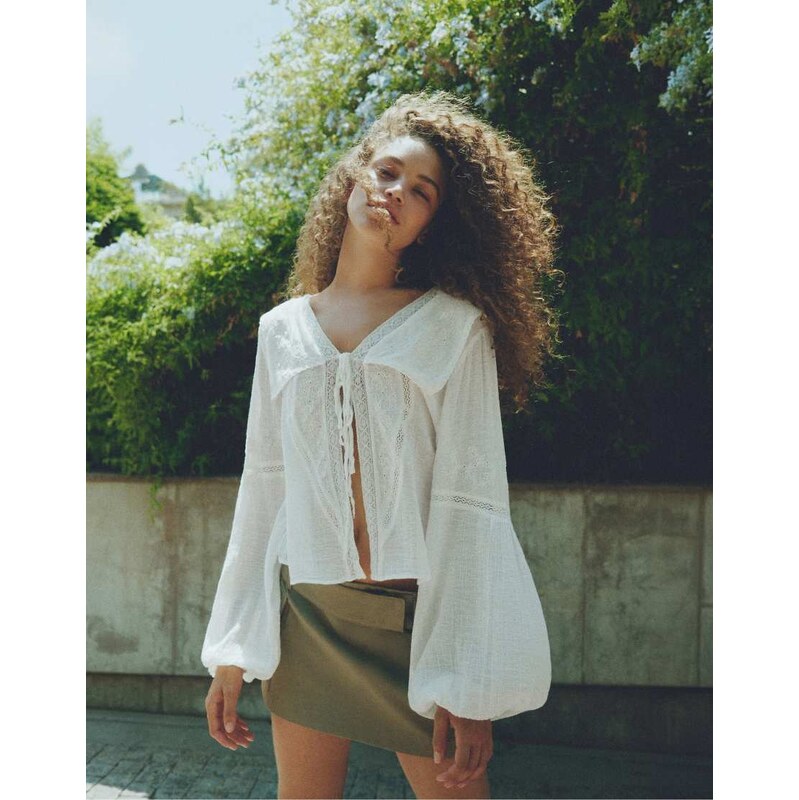 Pull&Bear Lace trim blouse in white