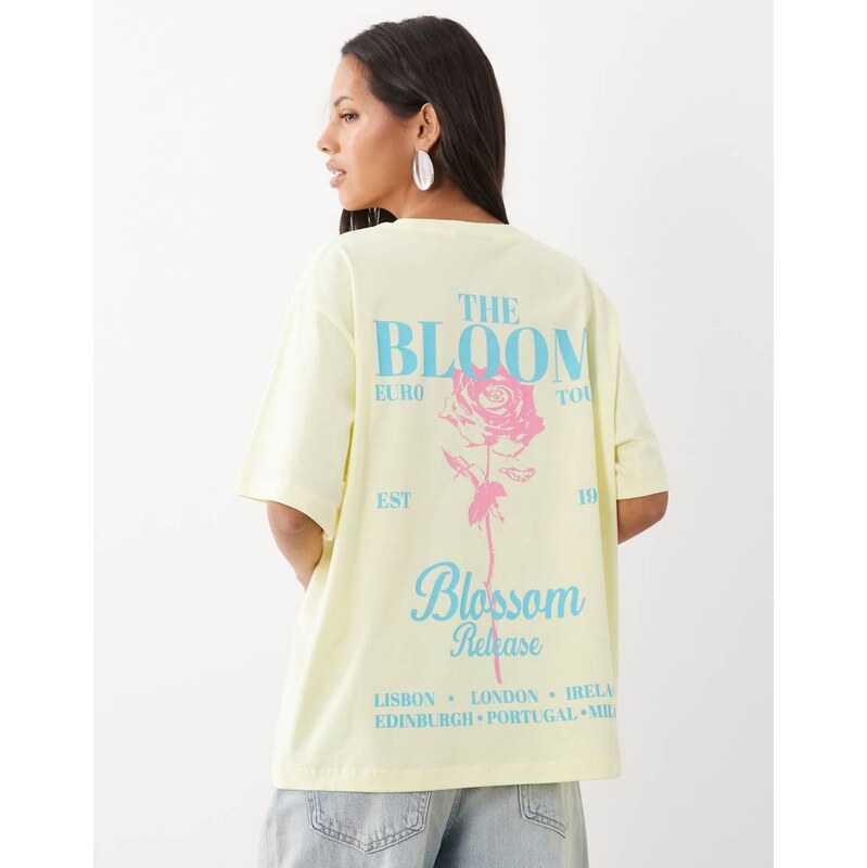 ASOS DESIGN Oversized T-shirt with the bloom graphic in pastel