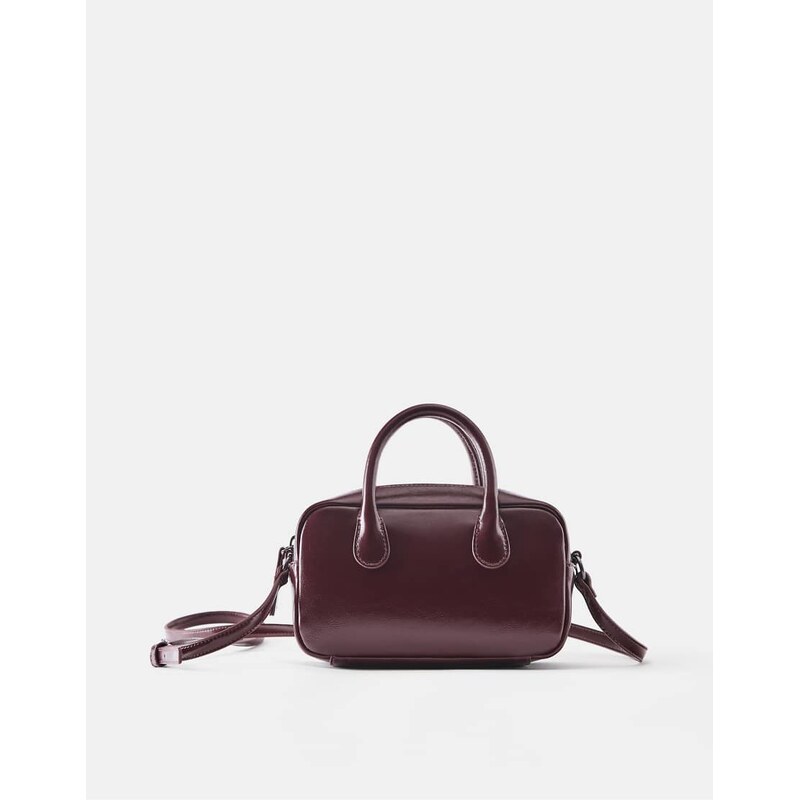 Pull&Bear Mini crossbody bag in burgundy-Red