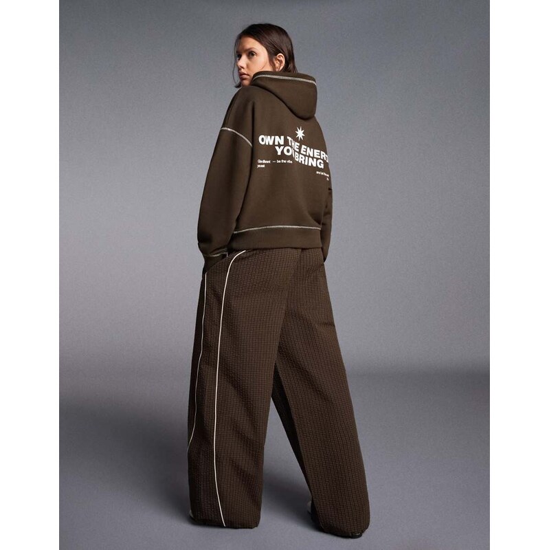 Bershka Hooded print sweatshirt in brown