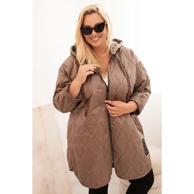 Kesi Włoski Dámská bunda Plus Size prošívaná s kapucí a nápisem