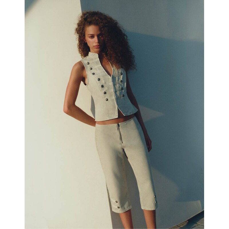 Pull&Bear Button capris in khaki-Green