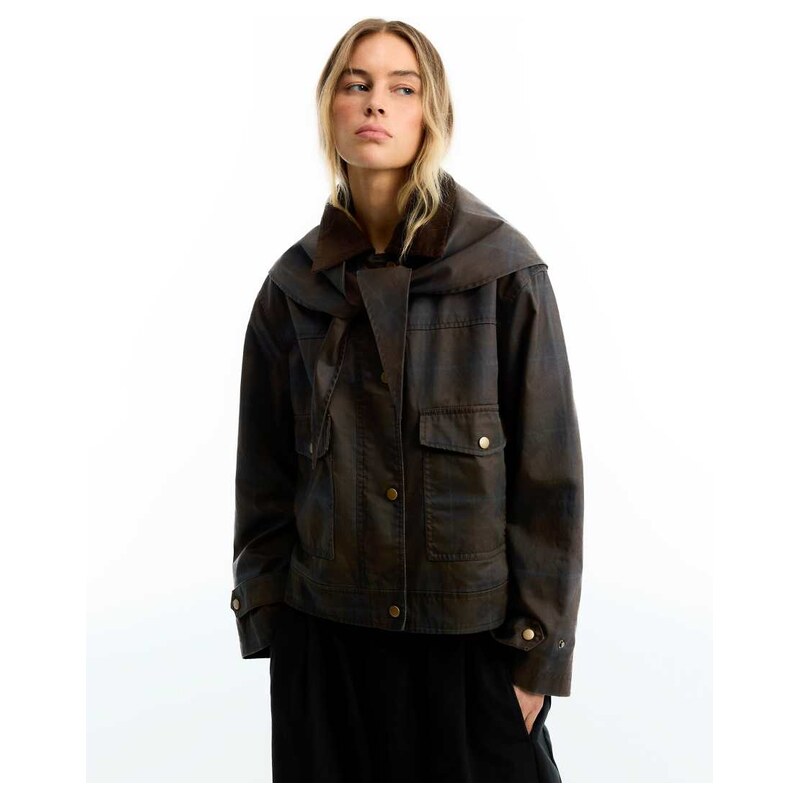 Bershka Waxed corduroy jacket with scarf in green