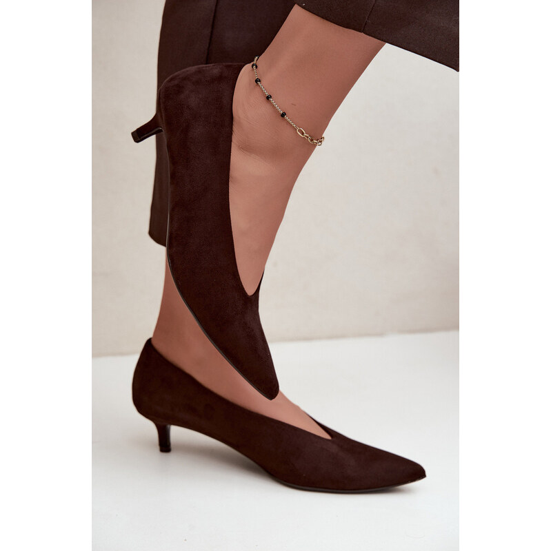 Boto Kožené lodičky s kitten heel v čokoládové barvě Nuretta