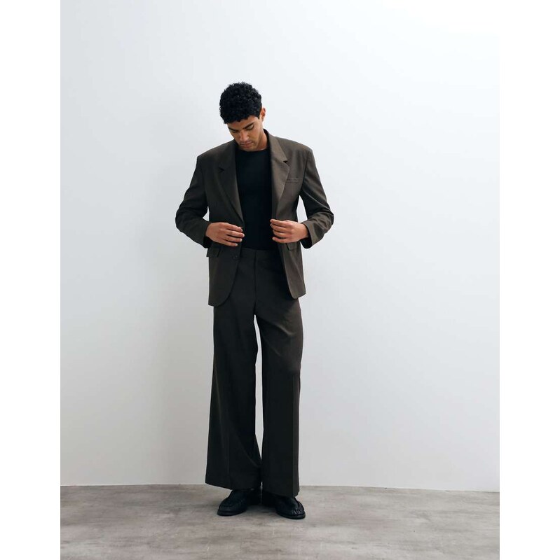 ASOS DESIGN loose leg suit trousers with pleats in brown subtle