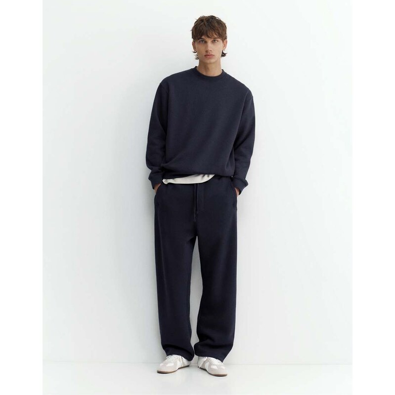 Pull&Bear Baggy joggers in navy