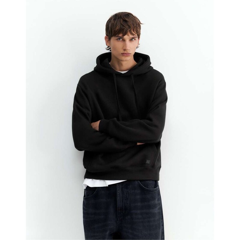 Pull&Bear Basic hooded sweatshirt in black