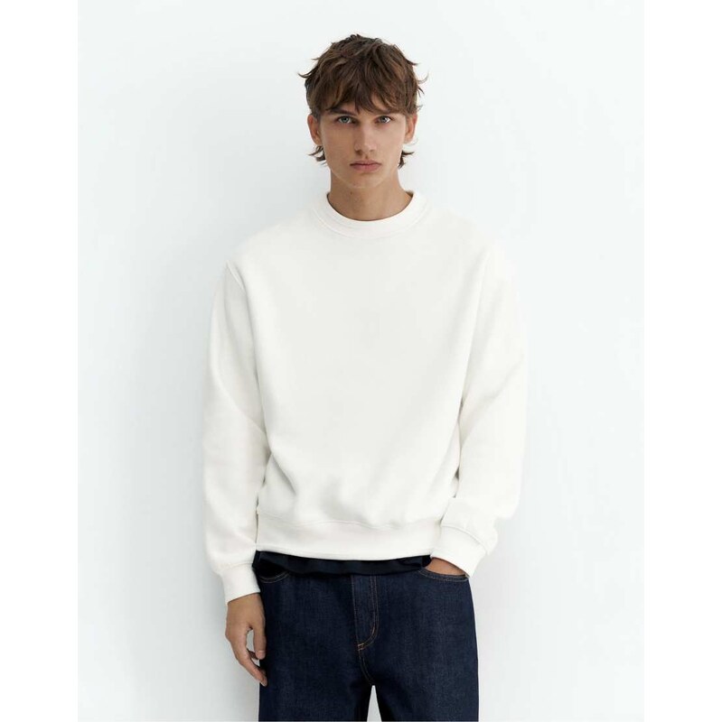 Pull&Bear Relaxed fit sweatshirt in off white