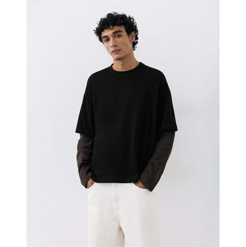 Pull&Bear Double long sleeve t-shirt in black