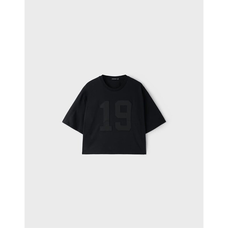 Stradivarius Embroidered t-shirt in black