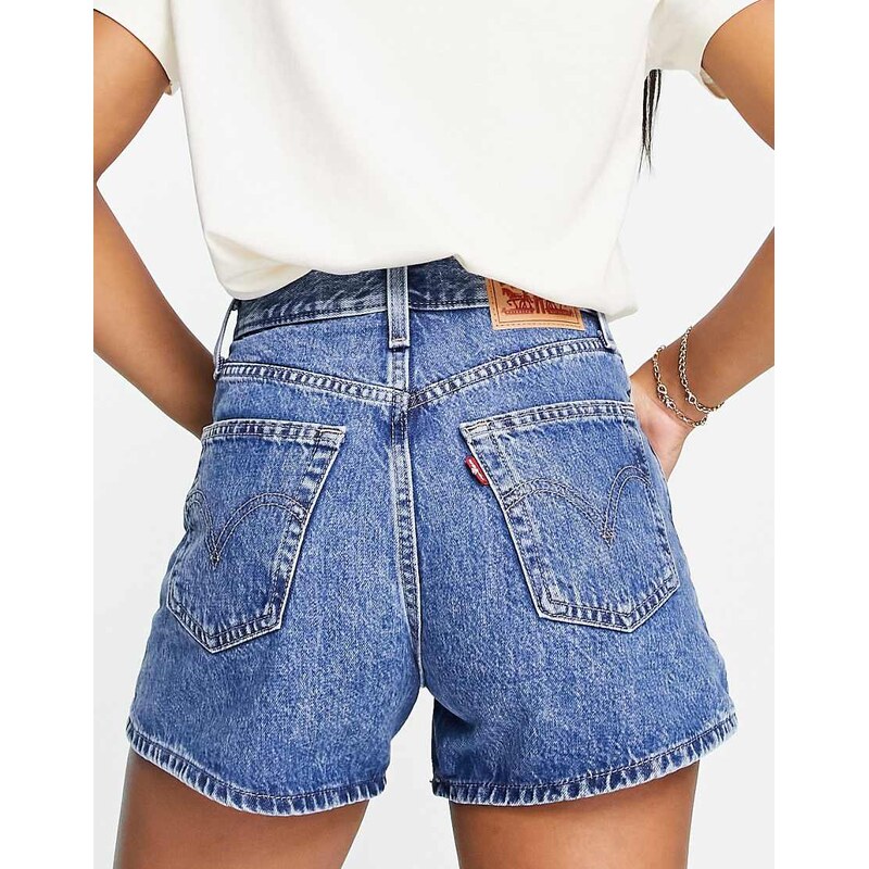 Levis high waisted denim mom short in mid wash-Blue