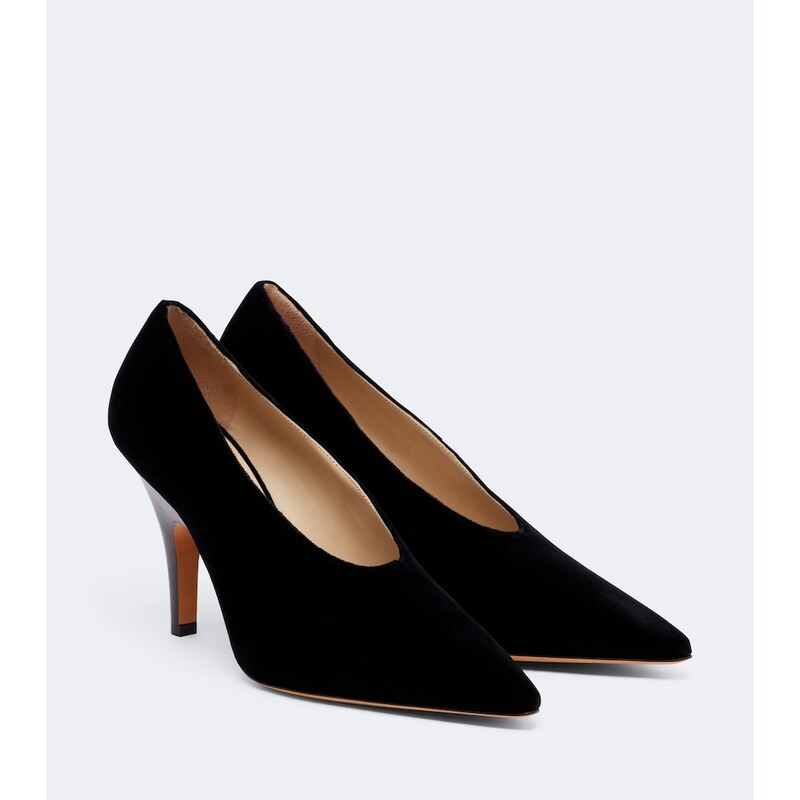 Le Monde Béryl Petra velvet pumps