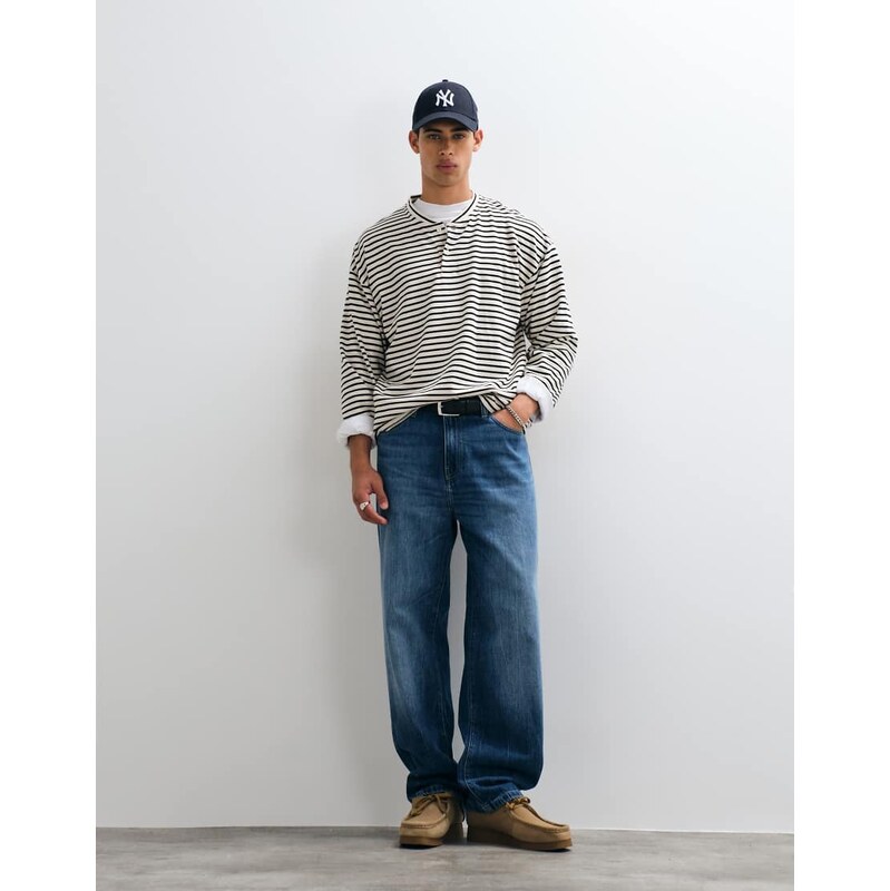 Carhartt WIP Aaron tapered regular fit jeans in dark wash blue