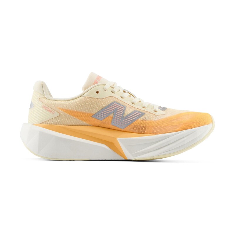 New Balance Black +4 6458598