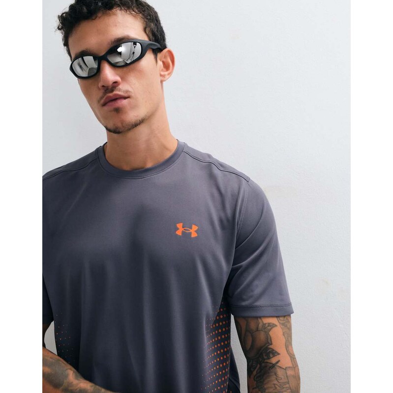 Under Armour Tech Play Short Sleeve t-shirt in grey