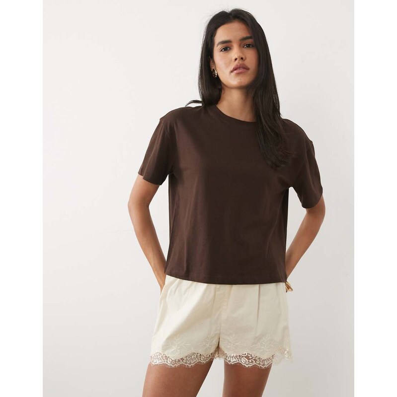 New Look boxy tee in dark brown