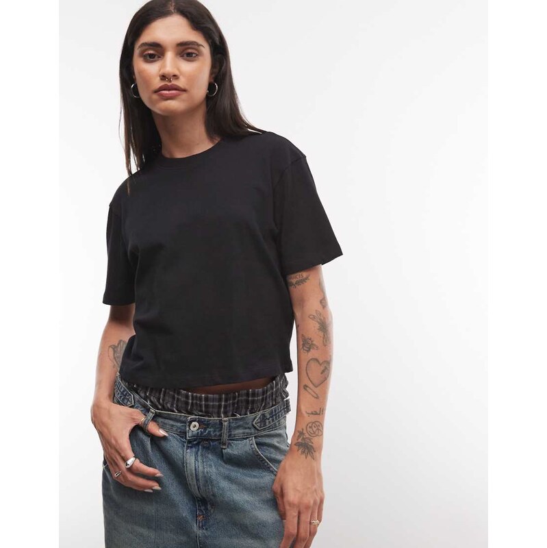 COLLUSION boxy short sleeve t-shirt in black