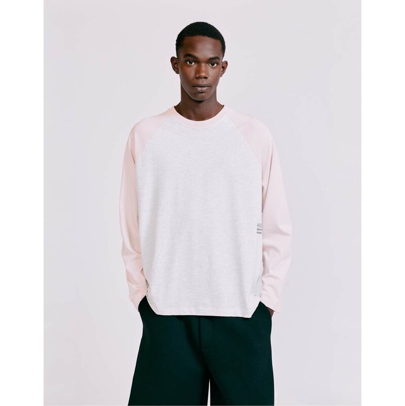 Pull&Bear Raglan sleeve t-shirt in pink