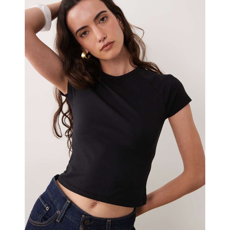 New Look baby tee in black