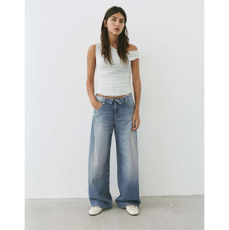 Pull&Bear Relaxed baggy jeans with turn-up waist in greenish