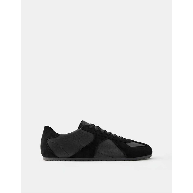 Pull&Bear Casual trainers in black