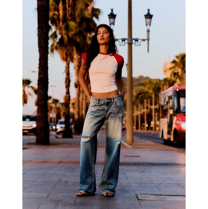 Bershka Mid-waist straight-leg studded jeans in mid blue